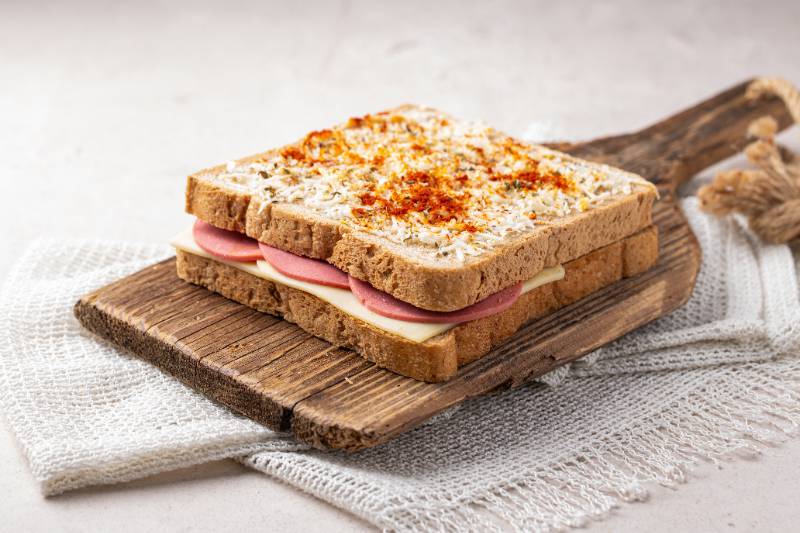 Monte Cristo Salami Kashar Cheese Toast